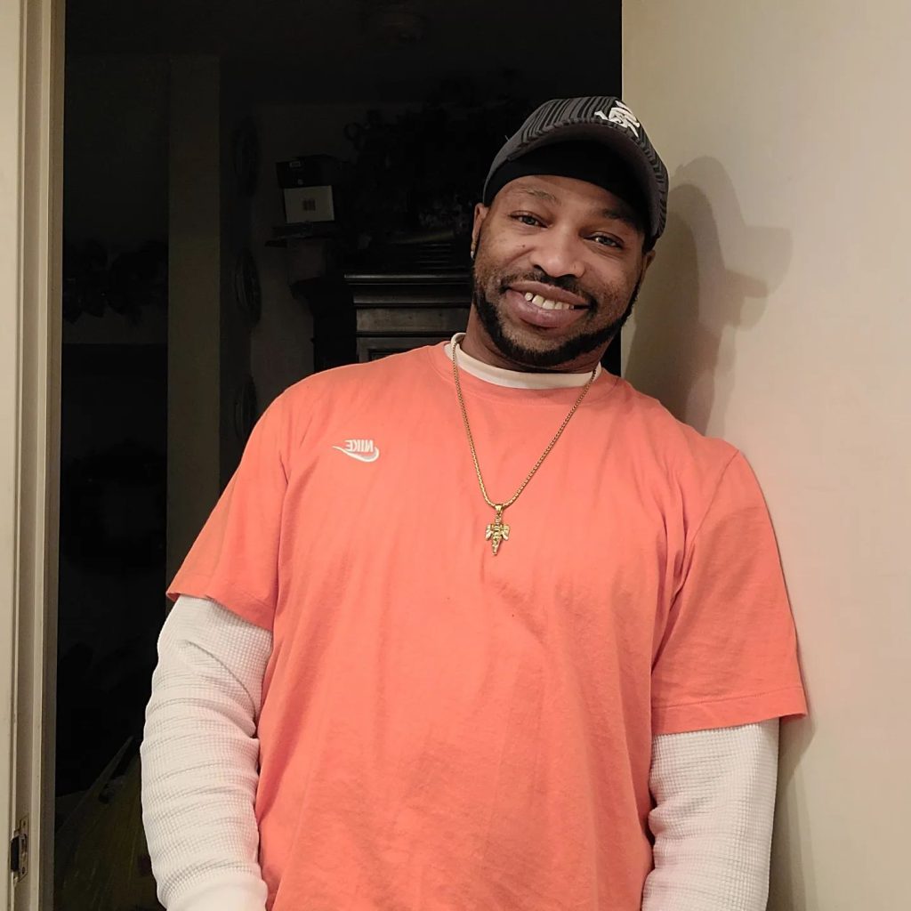 KOE G Creates an Immersive Hip-hop Atmosphere With High-Voltage Performance in ‘EVOLUTION(The Sleeping Giant Awakens)’