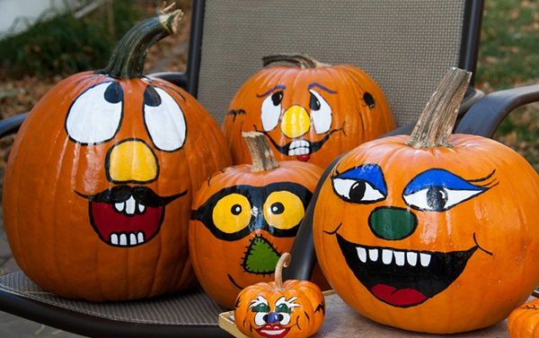 40+ Impressive yet Simple Pumpkin Painting Ideas for this Halloween